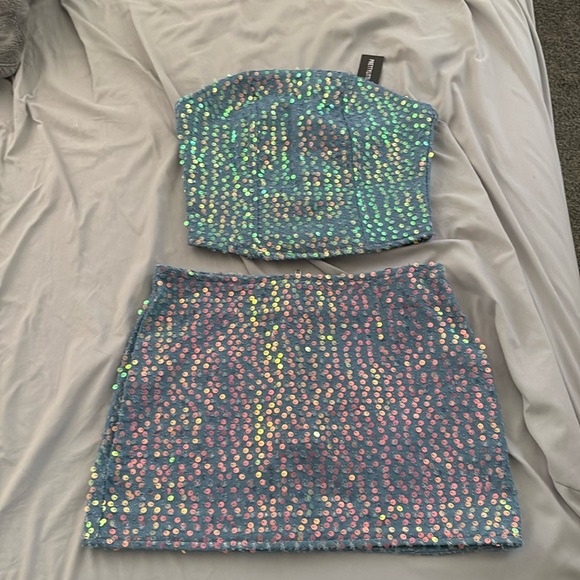 Pretty Little Thing X Megan Moroney Denim Corset & Matching Skirt - Picture 2 of 5